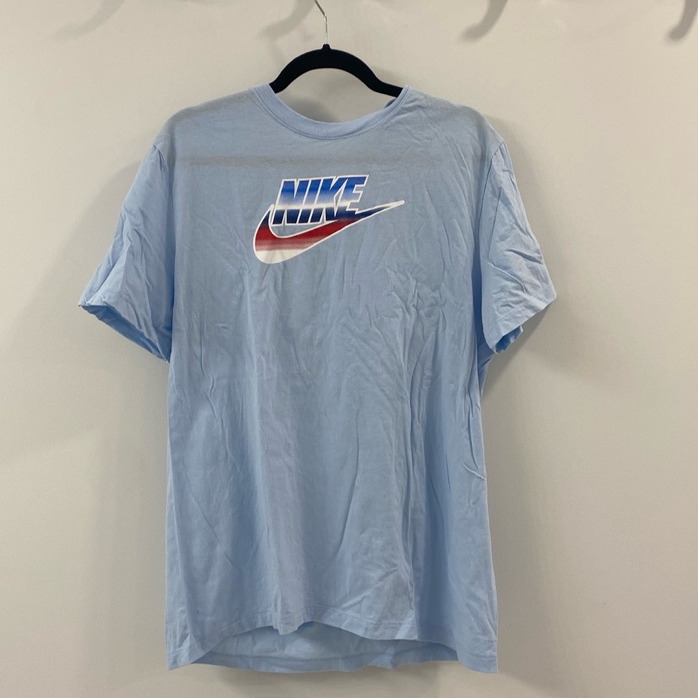 THE NIKE TEE - Large - Baby Blue
